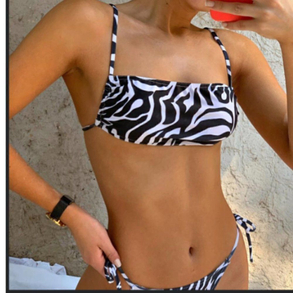 Kendall & Kylie Size XL Bikini Top Bottom Swimwear